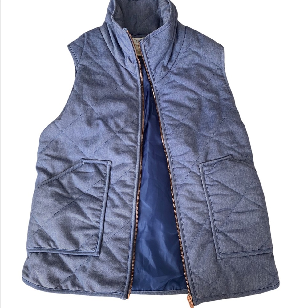 Blue quilted vest size small